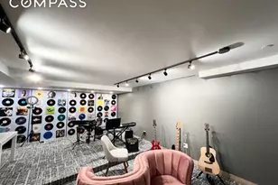 46-30 Center Blvd, New York City, NY 11109 - Photo 19