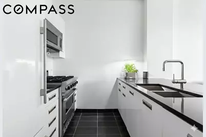 46-30 Center Boulevard #406, New York City, NY 11109 - Photo 5