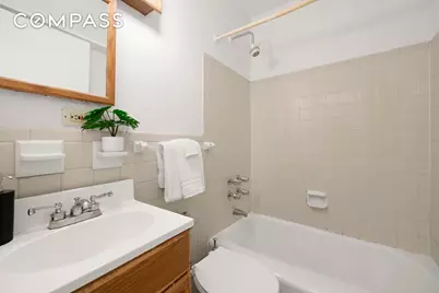 132 W 71st Street #3, New York City, NY 10023 - Photo 5