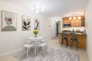 25 Indian Rd, New York City, NY 10034 - Photo 5