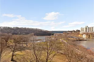 25 Indian Rd, New York City, NY 10034 - Photo 15