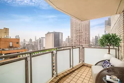 300 E 40th Street #32K, New York City, NY 10016 - Photo 3
