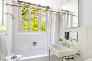 169 E 69th St, New York City, NY 10021 - Photo 5