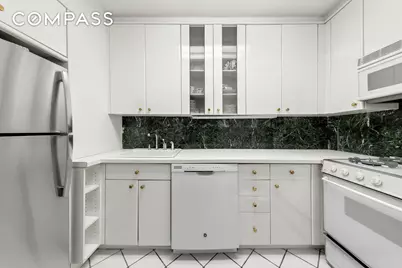 25 Sutton Place S #18L, New York City, NY 10022 - Photo 3