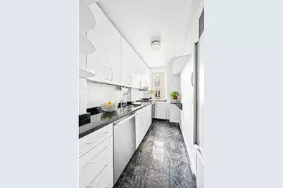 302 W 12th Street #10A, New York City, NY 10014 - Photo 3