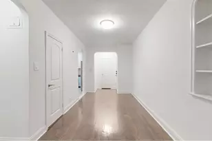 221 E 18th St, New York City, NY 11226 - Photo 9
