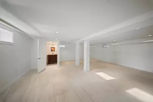 173-73 Croydon Rd, New York City, NY 11432 - Photo 15