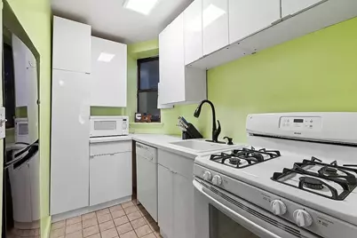 226 E 95th Street #201, New York City, NY 10128 - Photo 3