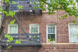 223 E 50th St, New York City, NY 10022 - Photo 13