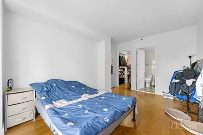 44-27 Purves Street #8D, New York City, NY 11101 - Photo 9