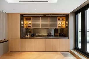 685 5th Ave, New York City, NY 10022 - Photo 3