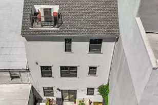 212 Franklin St, New York City, NY 11222 - Photo 17