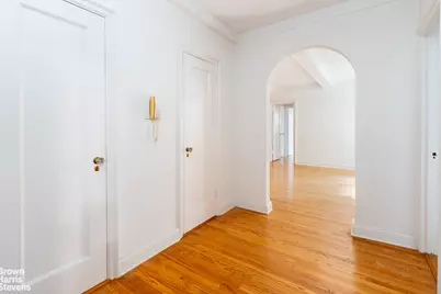 235 W End Avenue #3C, New York, NY 10023 - Photo 3