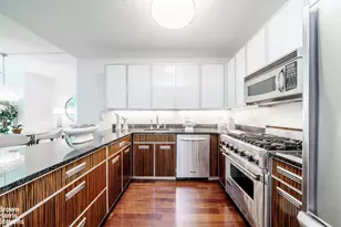 130 W 19th St, New York City, NY 10011 - Photo 3