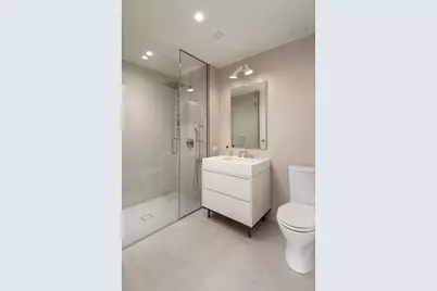 200 E 20th Street #5D, New York City, NY 10003 - Photo 5