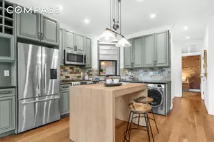 131 Thompson St, New York City, NY 10012 - Photo 3