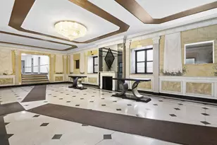 300 Ocean Pkwy, New York City, NY 11218 - Photo 11