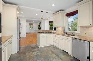 551 Minnieford Ave, New York City, NY 10464 - Photo 9