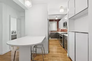 310 E 49th St, New York City, NY 10017 - Photo 3