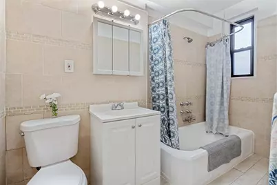 657 E 26th Street #4-K, New York City, NY 11210 - Photo 5