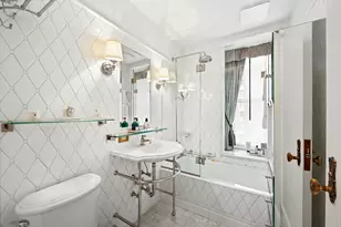 1 Central Park S, New York City, NY 10019 - Photo 37