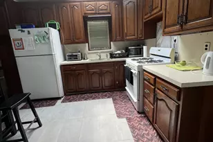 10561 Flatlands 7th St, New York City, NY 11236 - Photo 5