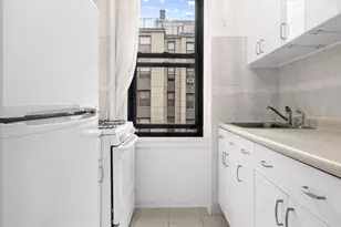 9834 63rd Dr, New York City, NY 11374 - Photo 9