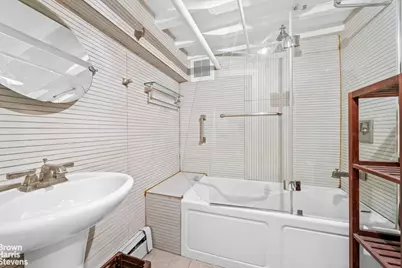 319 Mac Donough Street, New York City, NY 11233 - Photo 17