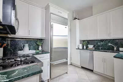 970 Park Avenue #8N, New York City, NY 10028 - Photo 3