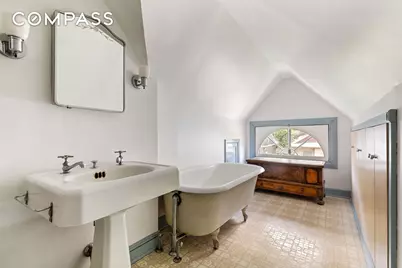 492 Westminster Road, New York City, NY 11218 - Photo 15