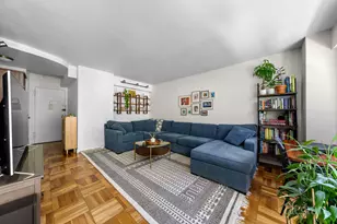 130 St Edwards St, New York City, NY 11201 - Photo 3