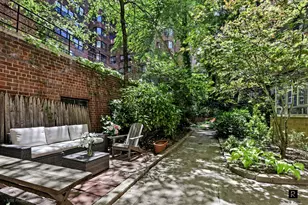 440 E 56th St, New York City, NY 10022 - Photo 11