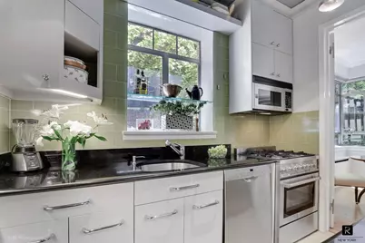 440 E 56th Street #1-G, New York City, NY 10022 - Photo 5