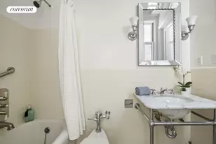 125 E 74th St, New York City, NY 10021 - Photo 9