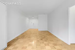 305 E 40th St, New York City, NY 10016 - Photo 11