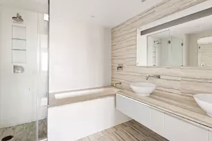 322 W 57th St, New York City, NY 10019 - Photo 9