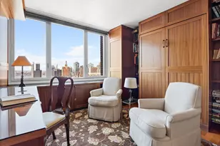 322 W 57th St, New York City, NY 10019 - Photo 7