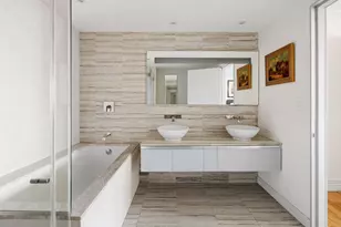 322 W 57th St, New York City, NY 10019 - Photo 11