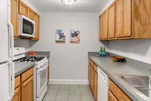 1885 Lexington Ave, New York City, NY 10035 - Photo 3