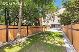 1050 Sterling Pl, New York City, NY 11213 - Photo 13