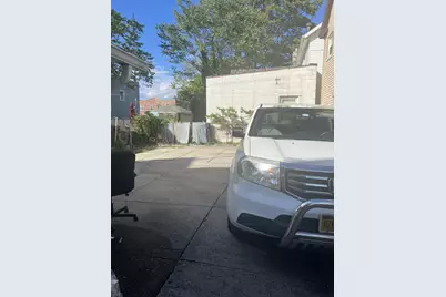 1409 E 92nd Street, New York City, NY 11236 - Photo 5