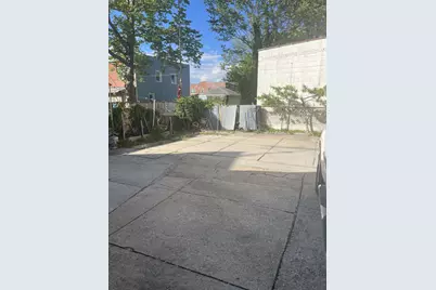 1409 E 92nd Street, New York City, NY 11236 - Photo 3