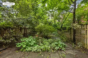 390 Pacific St, New York City, NY 11217 - Photo 17