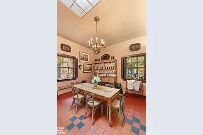 203 Prince Street, New York City, NY 10012 - Photo 9