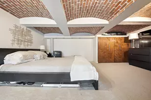 215 E 24th St, New York City, NY 10010 - Photo 5