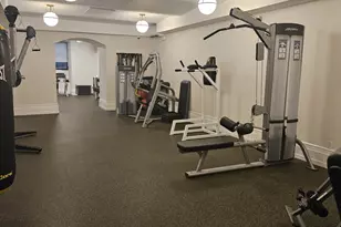 205 W 57th St, New York City, NY 10019 - Photo 17