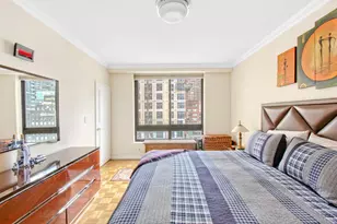 167 E 61st St, New York City, NY 10065 - Photo 15