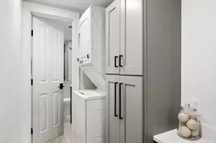 197 W Houston St, New York City, NY 10014 - Photo 11