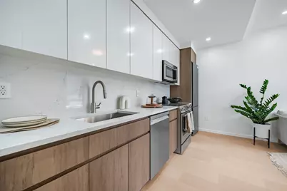 11-52 44th Drive #A-2, New York City, NY 11101 - Photo 3