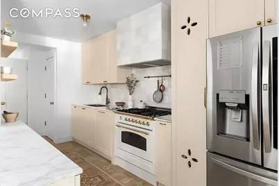 135 E 83rd Street #8/9C, New York City, NY 10028 - Photo 5